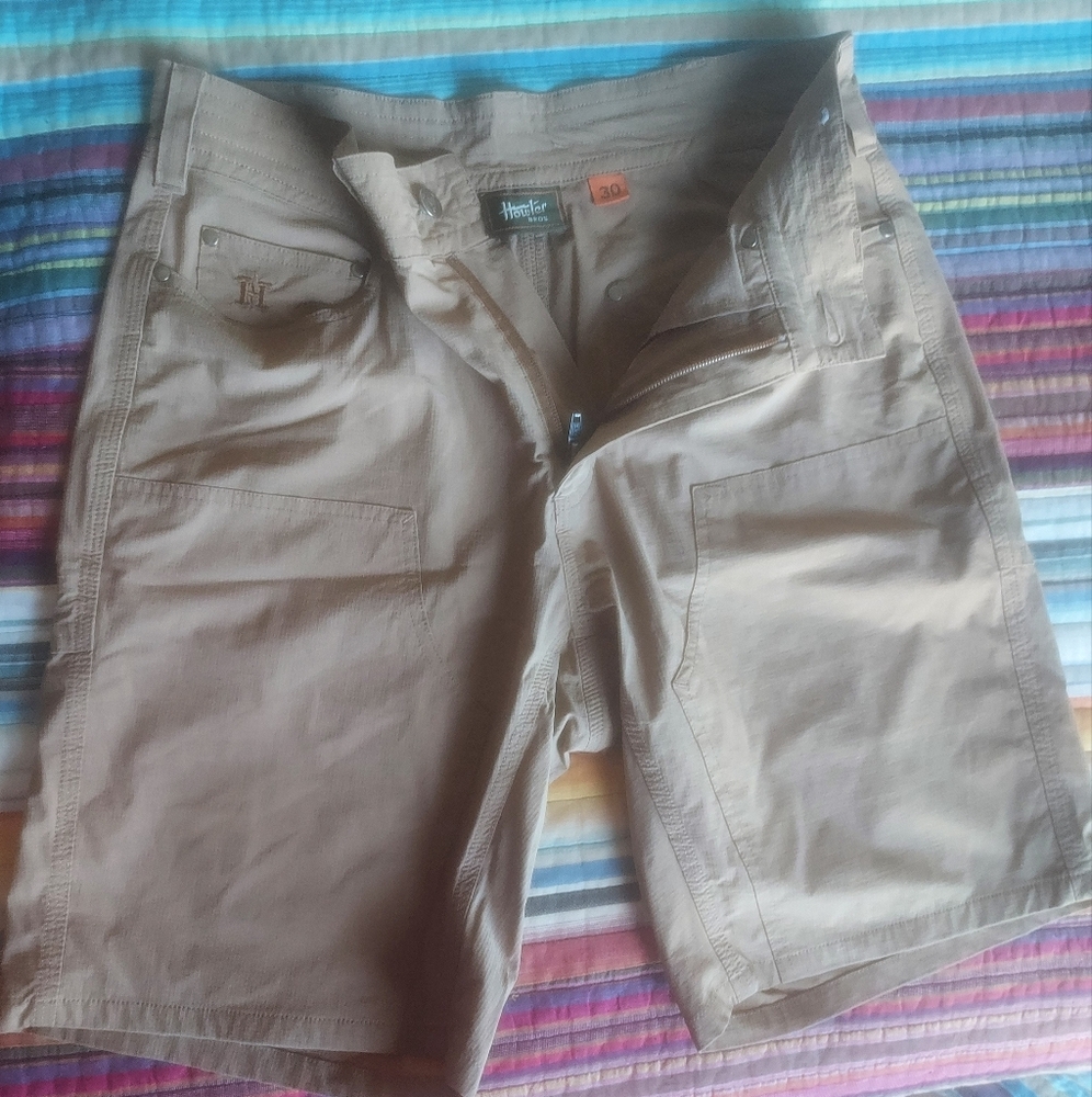 Howler Bros Khaki Shorts Sz 30 VGUC